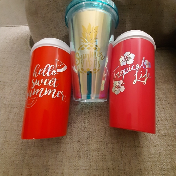 ..3 REUSABLE CUPS SWEET SUMMER,SUMMER VIBES,&TROPICAL LIFE NEW - Picture 1 of 4